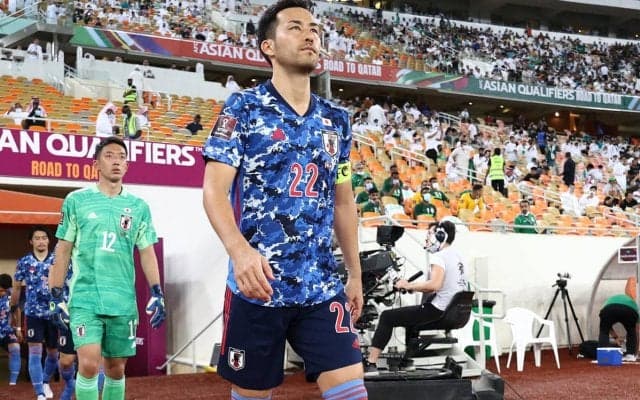 試合後に吉田麻也が激怒！ サジアラビアファンが人種差別行為を許せず詰め寄る…サウジアラビア国内でも問題に