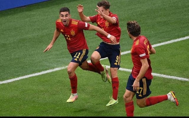 イタリア戦で2Gも負傷交代のフェラン・トーレス、決勝フランス戦強行出場か