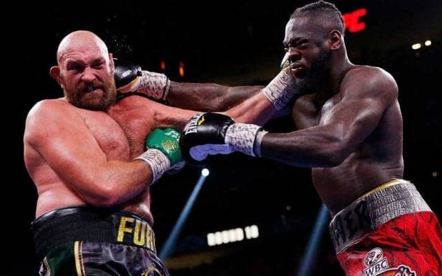 フューリーVSワイルダー、計5度ダウンの死闘に海外記者も興奮「時代超えた驚異の一戦」