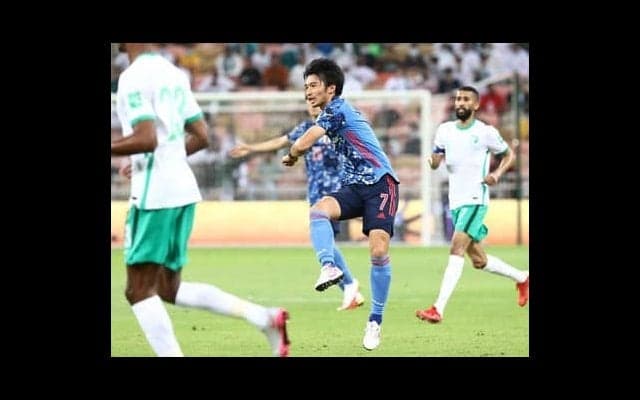 スペインの名指導者がサウジ戦に苦言。「柴崎はプレーの精度を自ら落としていた」