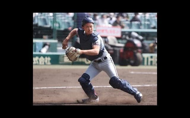 夏の甲子園で評価が急上昇。敵将も認めた「捕手力」を武器に京都国際・中川勇人はドラフト指名を待つ