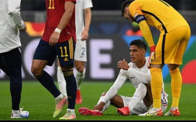 ヴァランがUNL優勝試合で負傷交代…マグワイア離脱中のユナイテッドに打撃か