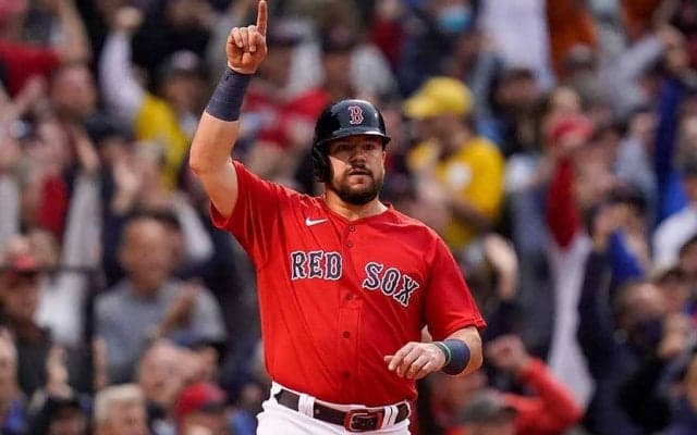 【MLB 地区S】平凡プレーでド派手ガッツポーズ？　巨漢大砲の守備動画にファン納得「なるほど」