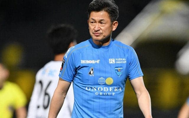「映画のワンシーン」横浜FC・三浦知良のスーツ姿にファン歓喜「やっぱりKING」