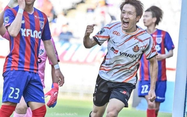 名古屋グランパスがルヴァン決勝へ(1)「完全に失ったリズム」を取り戻した“マッシモのボード指示”