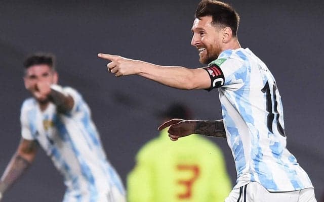 「ネクストレベルへ行ってしまった」メッシが決めた不思議なゴールが話題に「アシストもつく？」