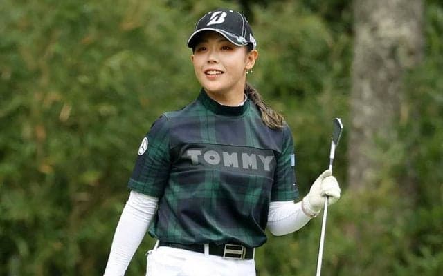 「かかと立ち素敵」　21歳吉田優利、カップイン時のポーズに反響「2枚目の可愛さよ」