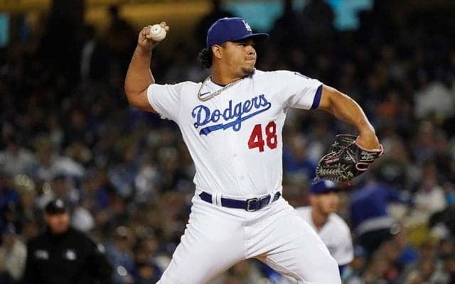 【MLB】ポストシーズンで生まれた「165kmのシンカー」に米衝撃「しかも軽く投げているみたい」