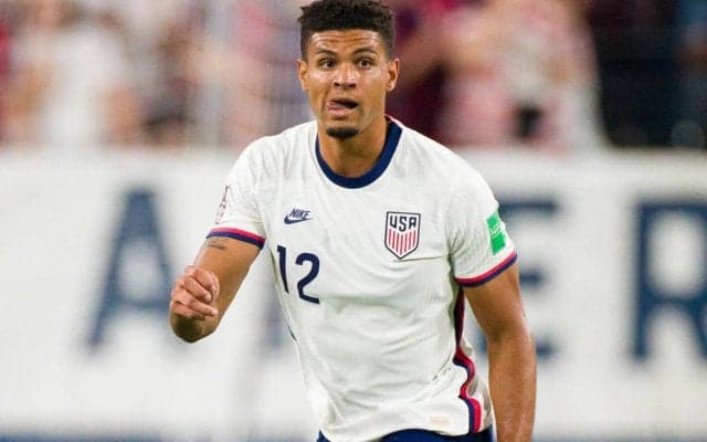 自作自演?アメリカ代表DFがパスミス後に素晴らしいカバーリング「ロケットvsカタツムリ」