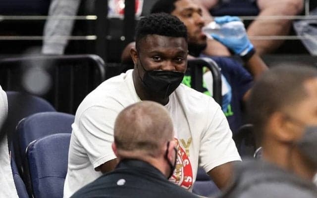 オフに骨折した右足を手術したペリカンズのザイオン・ウィリアムソンが開幕週を欠場