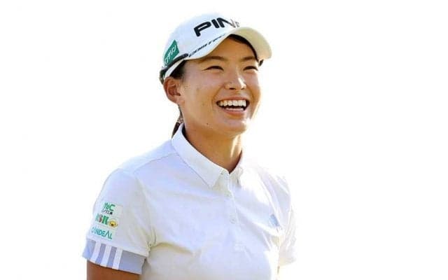 渋野日向子、吉田優利も写った“全員笑顔のプレー集”に反響「プロが撮る写真は違う」