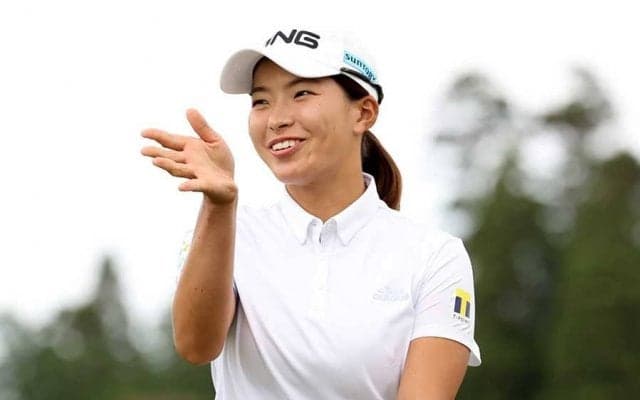 渋野日向子、ハーフ「30」で単独首位に浮上！　ボギーなしで通算11アンダーと好調