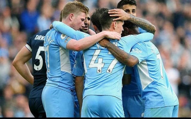 B・シウバ＆デ・ブライネ弾のシティが快勝で公式戦3戦ぶりの白星!《プレミアリーグ》