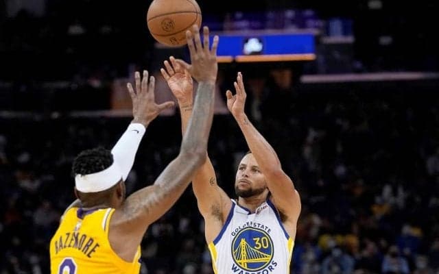 プレシーズンを5戦負けなしで終えたウォリアーズ、指揮官はカリーの仕上がりを絶賛