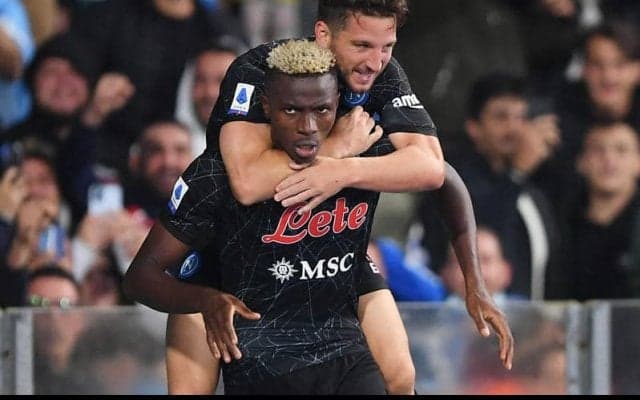 インシーニェPK失敗もオシムヘンの終盤弾でナポリが開幕8連勝《セリエA》