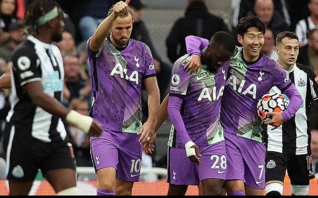 ケイン＆ソン初揃い踏みのスパーズが新生ニューカッスル撃破!　昏倒の観客救ったレギロンとダイアーにも賛辞《プレミアリーグ》