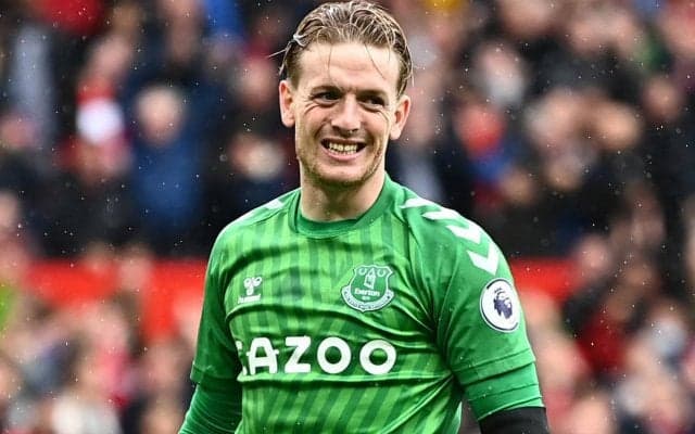 「頭いい」ピックフォードがドリンクボトルに相手PKのデータを貼付「カンニングしている…」