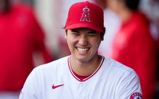 【MLB】大谷翔平の“歴史的ユニ”がオークションに　出品から2日で230万円に上昇