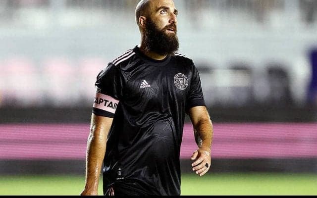 イグアインが今季限りで現役引退を考慮か？　現所属インテル・マイアミで苦戦…