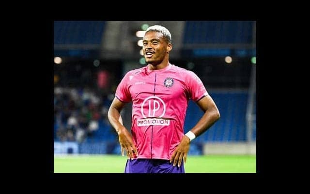 オナイウ阿道が地元メディアも「驚き」の活躍。チームにフィットしている秘訣とは？