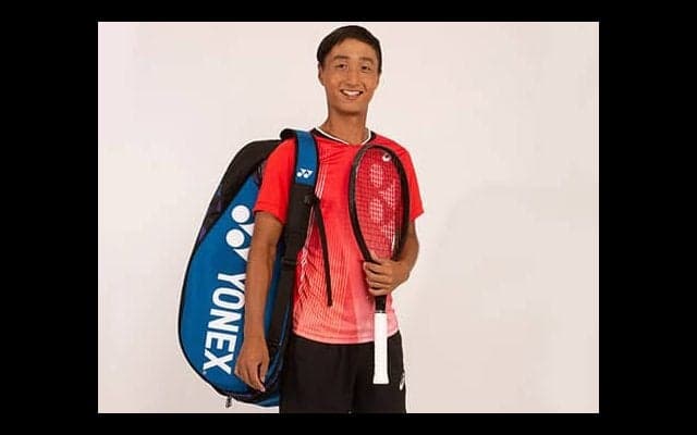  プロ転向の望月 ヨネックスと契約 