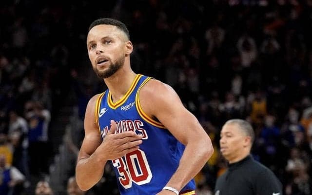 ホーム開幕戦で圧巻のショーを開演したカリー「自分のショットを心配したことはない」