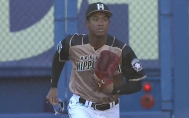 新スター候補は「ポテンシャルお化け」　フェンス激突ジャンピング好捕に高まる期待