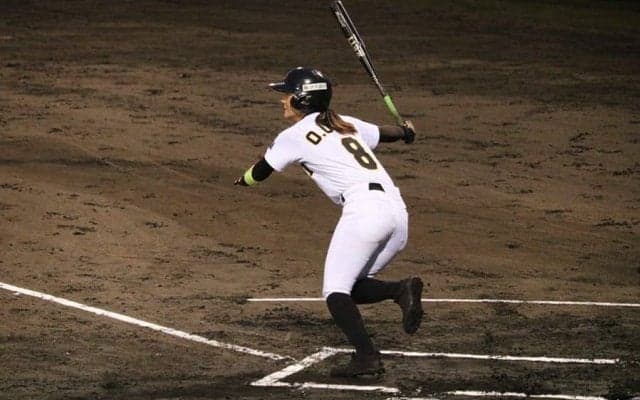 女子プロを経て大学進学　1年生のコーチ兼任選手が果たした同級生の主将との約束