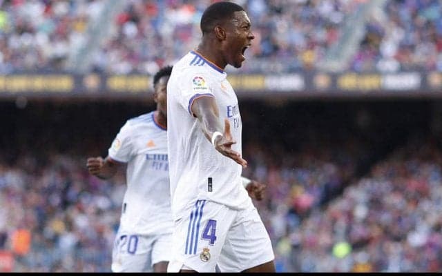 アラバ移籍後初弾のレアル・マドリーがクラシコ制す、バルサはアグエロ初弾も…《ラ・リーガ》