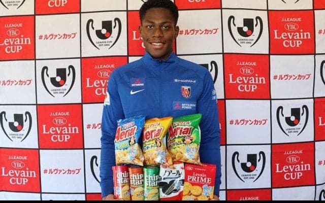 ニューヒーロー賞に“大器”鈴木彩艶！　GK史上2人目、浦和史上5人目の受賞