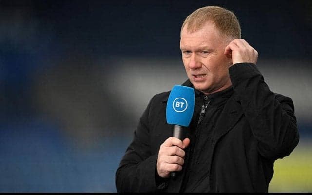 「吐き気がする」二十歳の娘の“足”を噛んで愛でるスコールズに疑問の声「これを娘が投稿するのか」