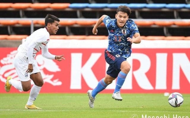 【久保建英のチームメート候補】4対0圧勝！「パリ五輪世代」U22日本代表「青い宝石」始動【VSカンボジア代表戦】「素直さも立派な武器」左サイドを切り裂く20歳の頼もしさ(2)