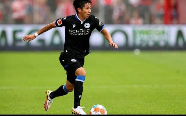 「力が抜けてて凄くいい」奥川雅也の冷静沈着な“ループシュート”に称賛「素晴らしい」