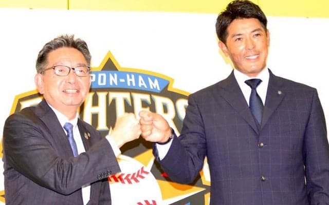 スーツを脱ぎ捨て、対話を重視　日本ハム・稲葉篤紀氏は“動きまわる”GMに