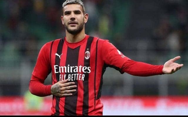 テオ・エルナンデスが交際中のモデルの妊娠を発表！兄リュカからも祝福