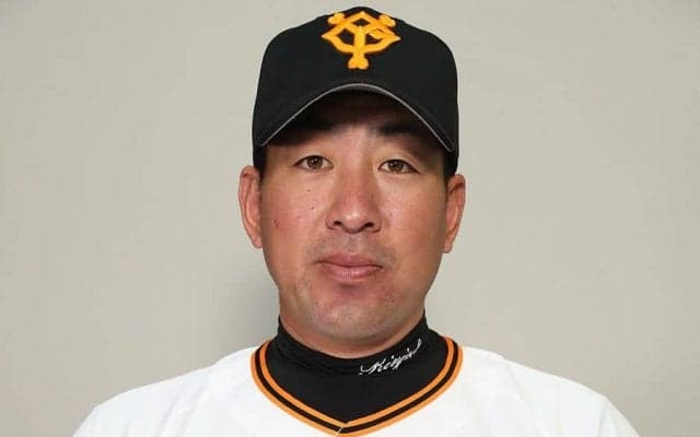 NPBが巨人・金城龍彦のコーチ異動を公示　3軍野手総合から1軍守備走塁コーチに昇格