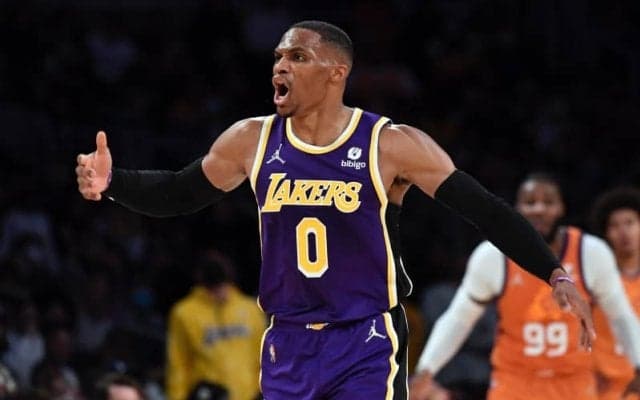 クレイ・トンプソンの父マイカルが“暗黙のルール”を批判「私は大嫌いだ」