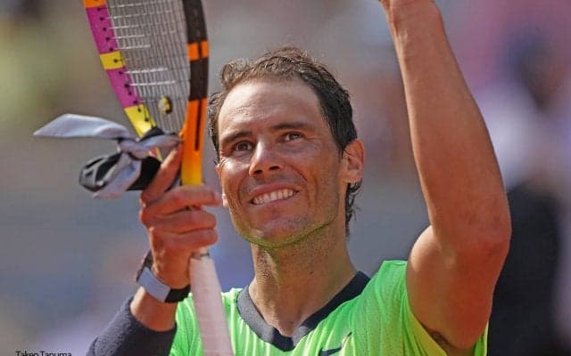 ナダルが世界最高齢97 歳のテニス選手の夢を叶えて1ポイント勝負をプレー