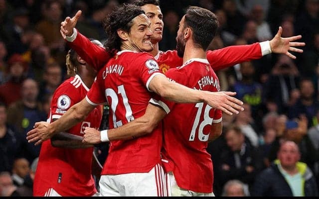 布陣変更ユナイテッドがロナウド＆カバーニ揃い踏みでスパーズに完勝!　オーレが逆境で勝負強さ発揮《プレミアリーグ》