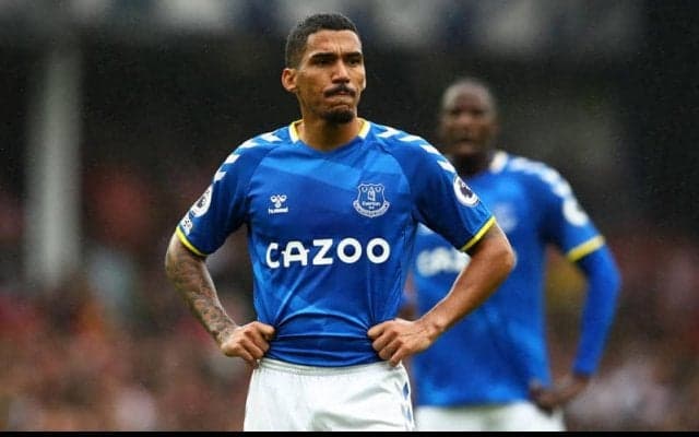 「より速く、激しい」　エバートンで2年目のブラジル代表MF、イタリアとの違い語る