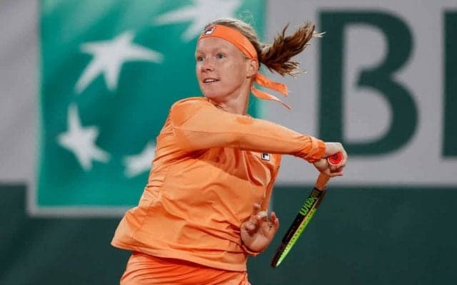 元世界4位選手、夫婦のラブラブ砂浜ショットで妊娠を報告！