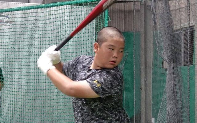 「まるでおかわり君」な小学5年生　元プロも絶賛、目を疑うような衝撃打球