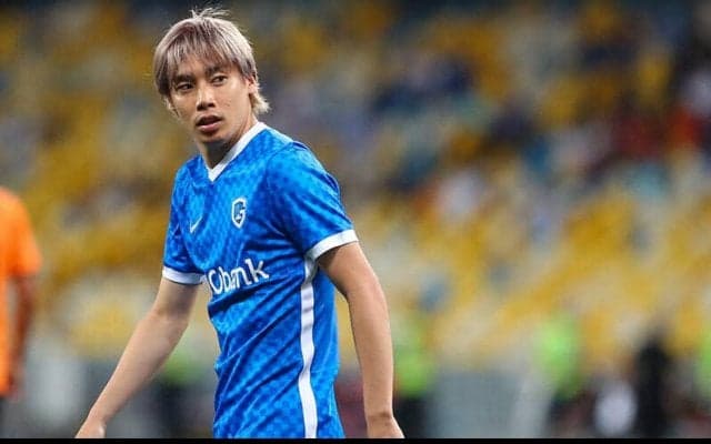 「これぞチームワーク」伊東純也のスーパーゴールがベルギーリーグの週間最優秀プレーに選出！ 