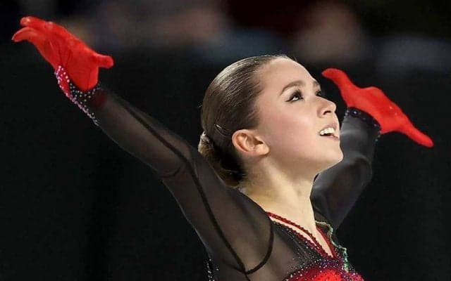 世界新Vの15歳ワリエワ、技術点は男子王者チェン級　露メディア「凄すぎてあり得ない」