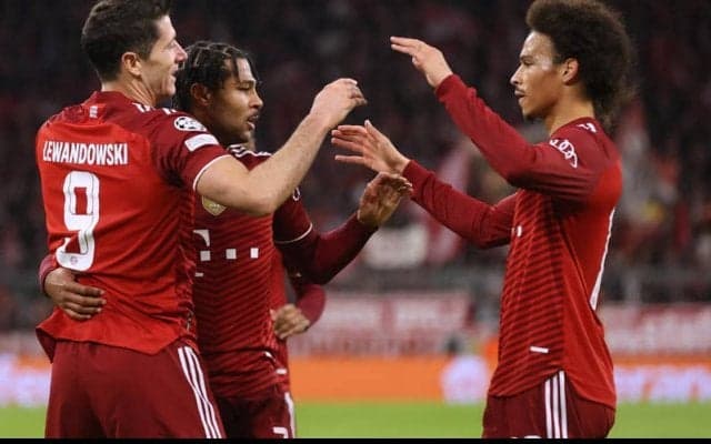 レヴァンドフスキがハット、ベンフィカに5発圧勝のバイエルンが4連勝でGS突破《CL》