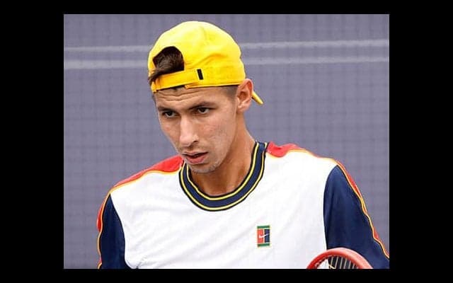 デ ミノー撃破で初戦突破