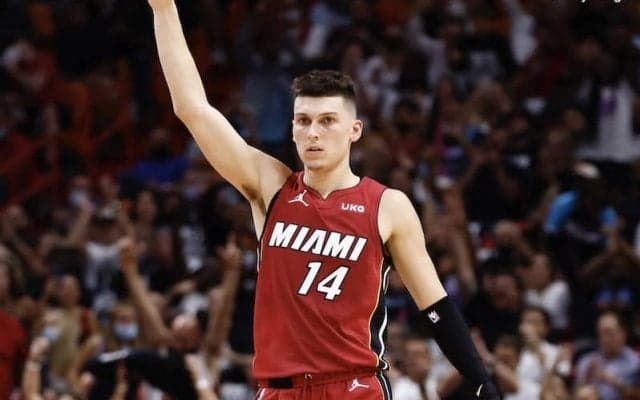 ベンチから驚異的な活躍を見せるヒーロー「自分の仕事をやり通しているだけ」