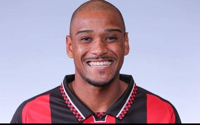 札幌FWドウグラス・オリヴェイラが左ヒラメ筋肉離れ…練習中に負傷