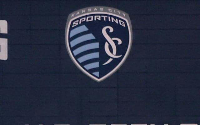 「間違いなく赤」MLSでカニ挟みタックルもイエロー止まり「骨折する可能性がある」