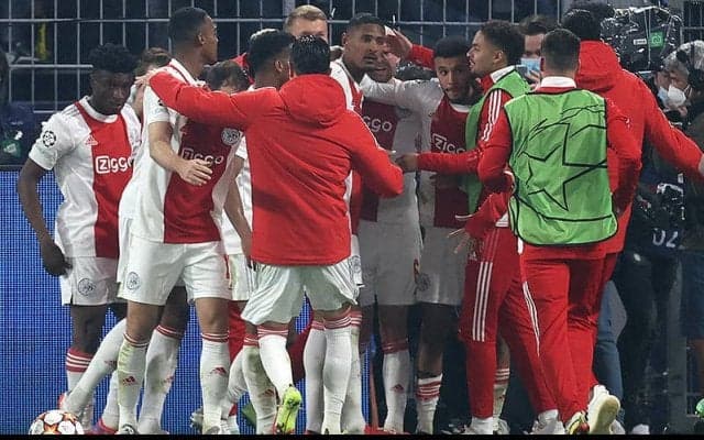 逆転勝利のアヤックスが4連勝でGS突破！連勝のスポルティングが2位ドルトムントに肉薄《CL》